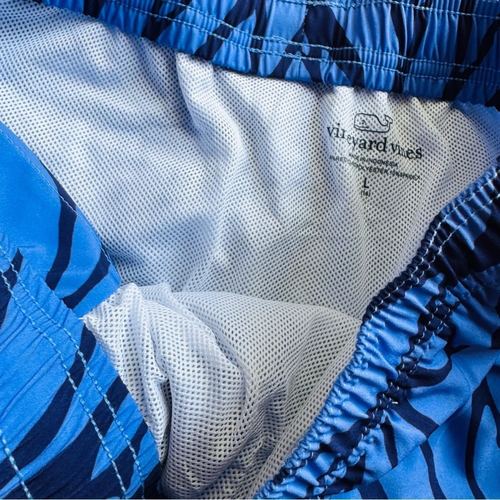Vineyard Vines swim trunks boys 16 tropical print purple & blue nwt